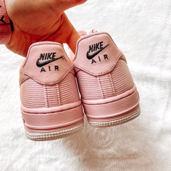 BRAND NEW PINK NIKE FORCES - Picture 3 of 5